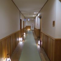 畳張りの廊下は温かみがあって良い〜
