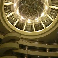 中央が吹き抜け。