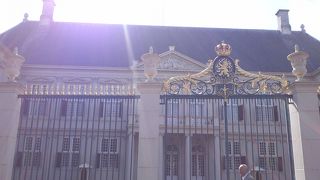 女王の宮殿