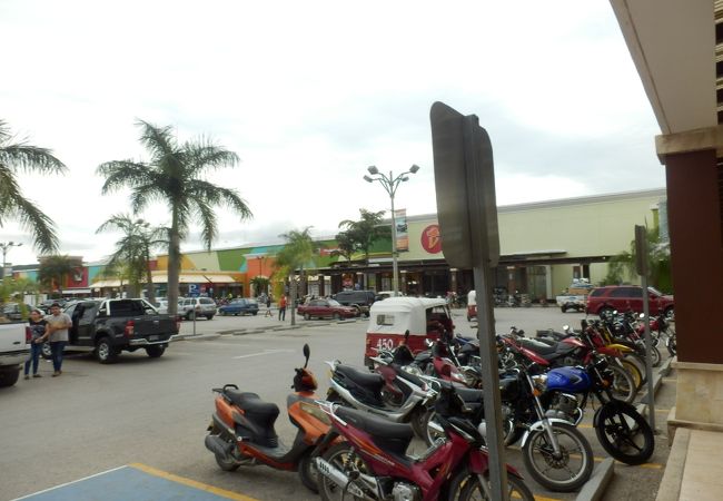 Centro Comercial Metroplaza Mundo Maya