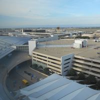 全面ガラスの部屋からの眺めは快適