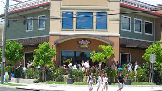 喧騒を離れた静かな町並み