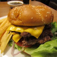 ダブルチーズバーガー
