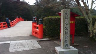 寄藻川に架けられた橋