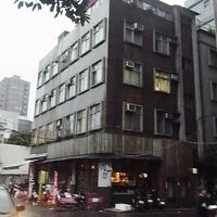 この建物です。