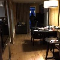 入口から眺めた部屋