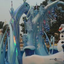 食べた後に見たショーで見たオラフ　ごめん