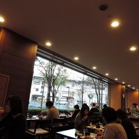 朝食会場の様子