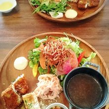 魚フライはちゃんと揚げたてでした♪