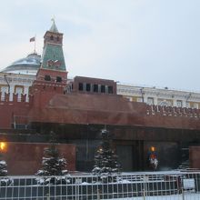 大きなレーニン廟です