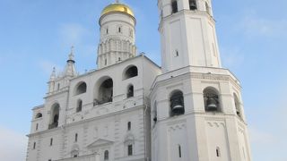 高さ８１ｍの鐘楼