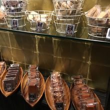 焼き菓子も販売