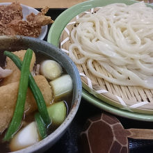 小山肉汁うどん＋唐揚げ２本