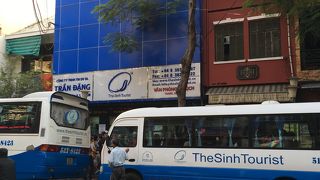 シントラベルのバス