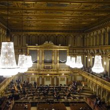 ウィーン交響楽団の演奏は３階席ほぼ中央できく。