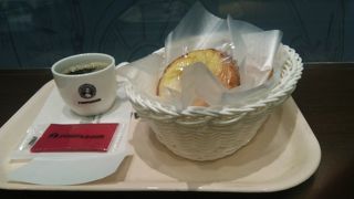 横浜でおいしいパンのお店といったらポンパドウル