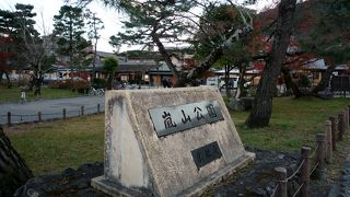 お天気が良い時期はゆっくり座って景色を楽しもう