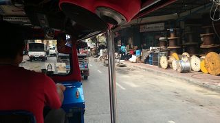 速い。楽しい。ボッタクり多い。