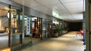 すばらしいワインバーです