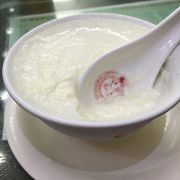 なぜか香港で牛乳プリン