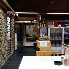 庶民的なお店