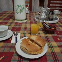 朝の４時に食事を提供してくれました