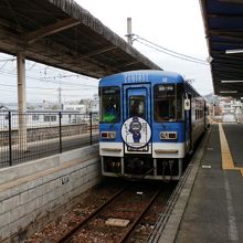 明知鉄道・恵那駅、発車します。