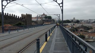 ドウロ川にかかる大きな橋