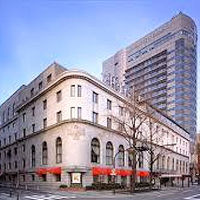 ホテルの外観です。旧館とタワー館の対比がすばらしいです。