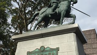 山内一豊像@高知公園