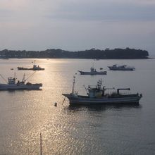 駿河湾に沈む夕日が眺められる宿