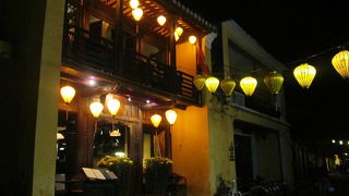 バルコニー席で素敵なディナー