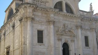 大きく素晴らしい大聖堂