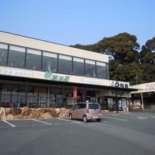レストラン、お土産はこちら
