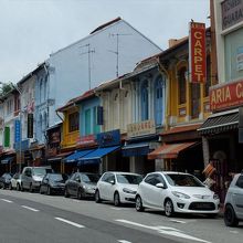 ちなみにこちらはアラブ・ストリート。布地屋さんが並んでいます