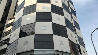 ファッションと飲食店が充実