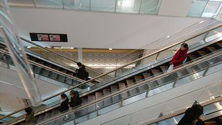 12階建ての百貨店