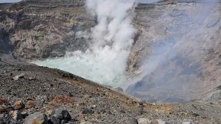 世界最大級のカルデラ火山