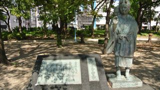 子守りお銅像と歌碑