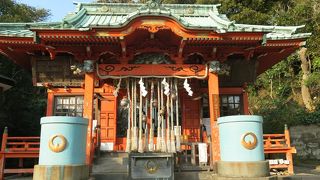 食の神様を祀っています