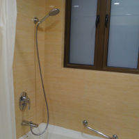 バスタブ、シャワー。