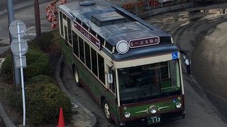 レトロな観光周遊路線バス