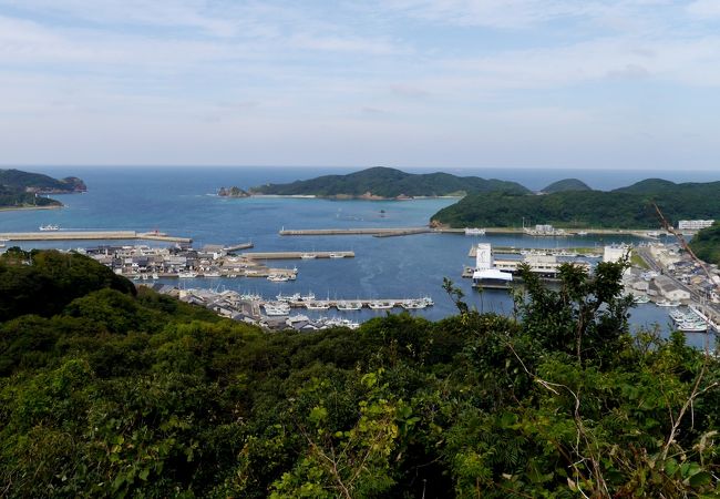 勝本港からの名鳥島，若宮島，辰の島などがよく見えるスポット　