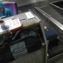 日本行きのフライト手続きをしっかりして下さいます。