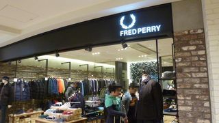 伝説のテニスプレーヤーが創設者のアパレルブランド