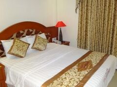 ハロン スターライト ホテル 写真