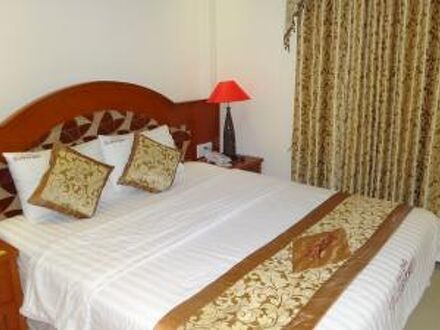 ハロン スターライト ホテル 写真