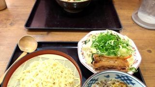 北海道らぁめん伝丸の昼食　三島市佐野体験農園 玉葱の定植　キャベツの収穫