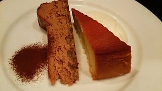 静かにおいしいケーキを