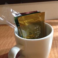 部屋のインスタントコーヒーセット